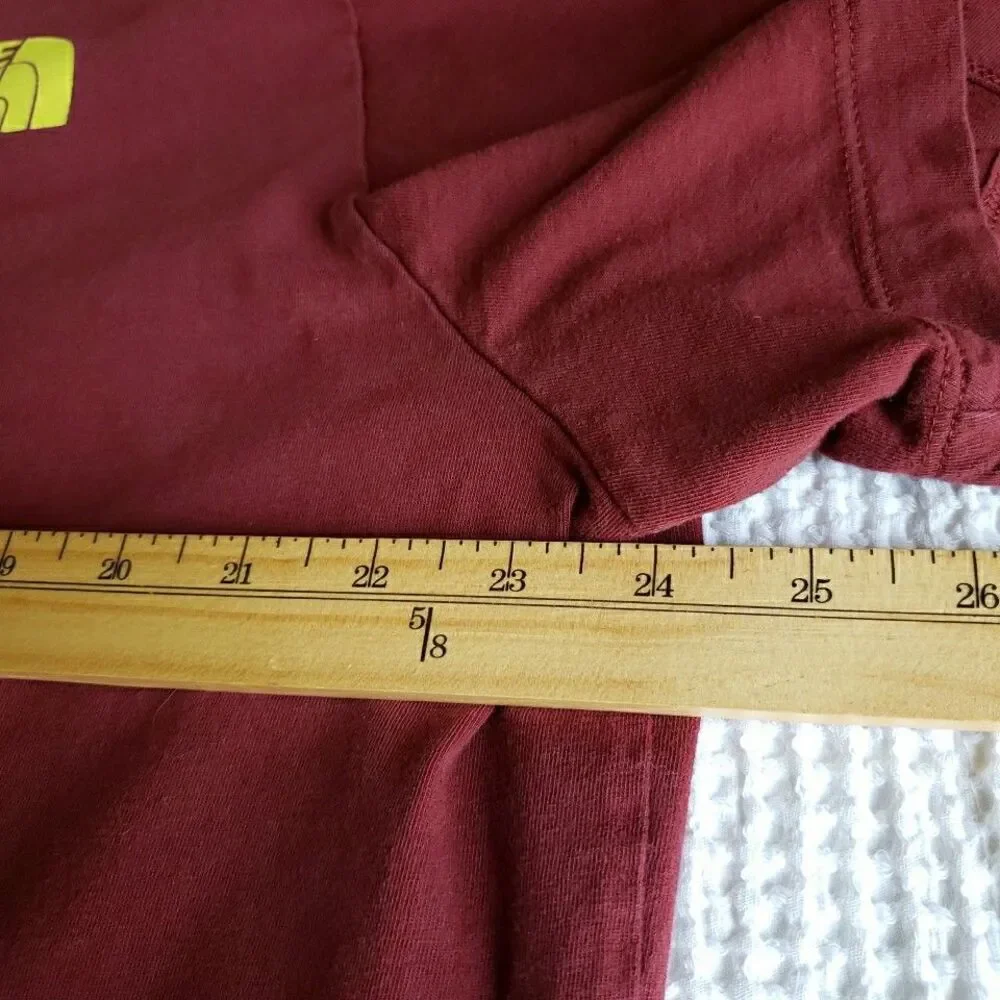 The North Face XXL Maroon Burgundy Graphic T-Shirt Circular Design Cactus Tee
